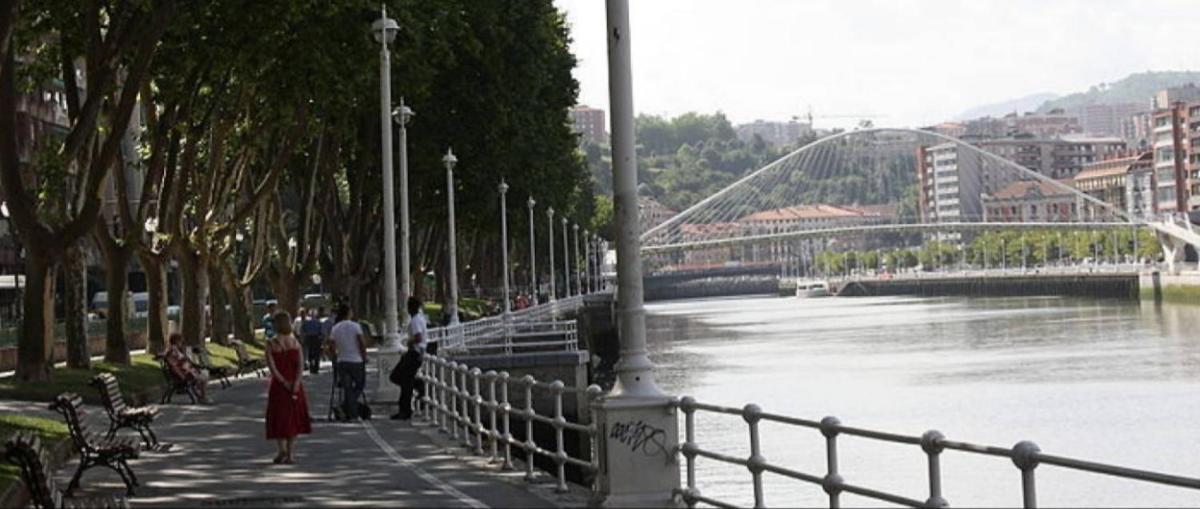 A 5 Minutos Andando Del Casco Viejo, Ayuntamiento, Plaza Circular Y Gran Via De Bilbao Y Proximo A Las 2 Lineas De Metro エクステリア 写真