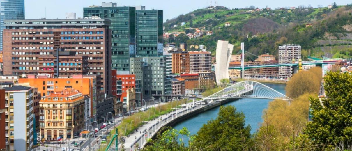 A 5 Minutos Andando Del Casco Viejo, Ayuntamiento, Plaza Circular Y Gran Via De Bilbao Y Proximo A Las 2 Lineas De Metro エクステリア 写真